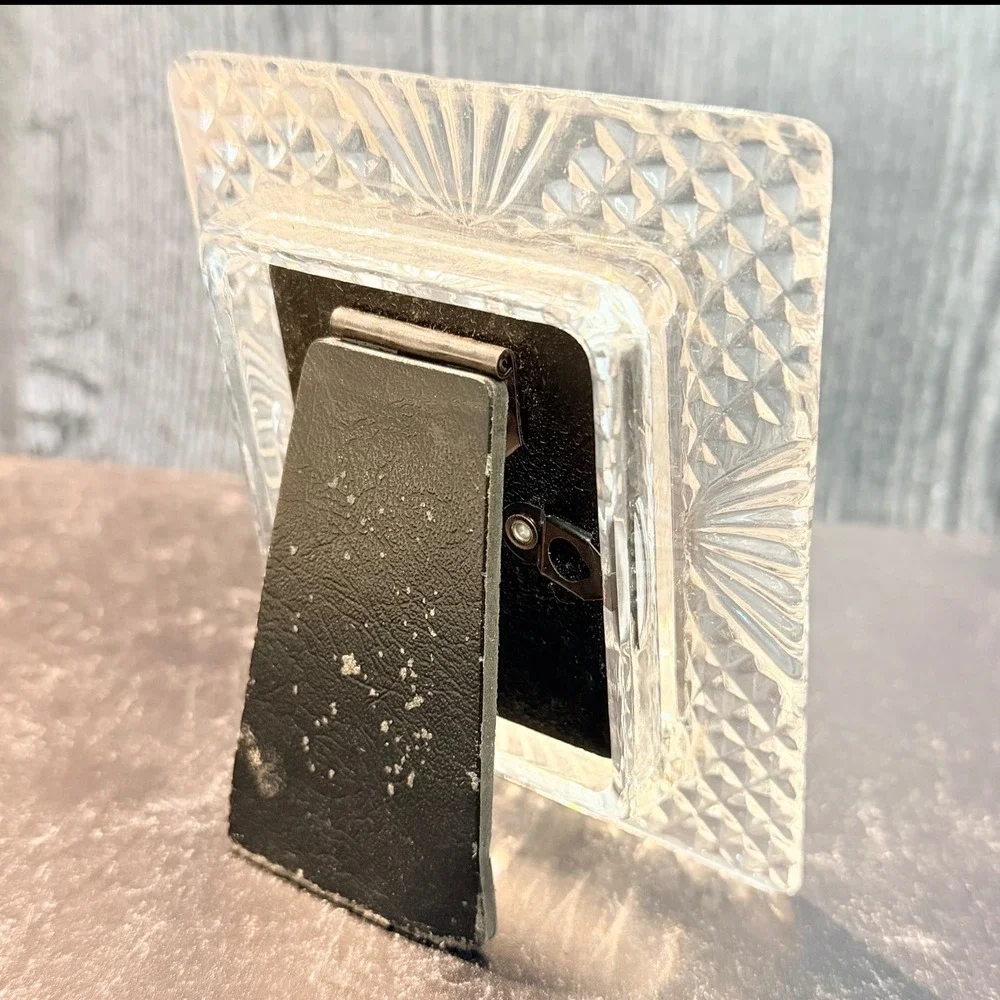Vintage Lead Crystal Picture Frame Sunburst Diamond Clear 90s 2.5x2 Tabletop